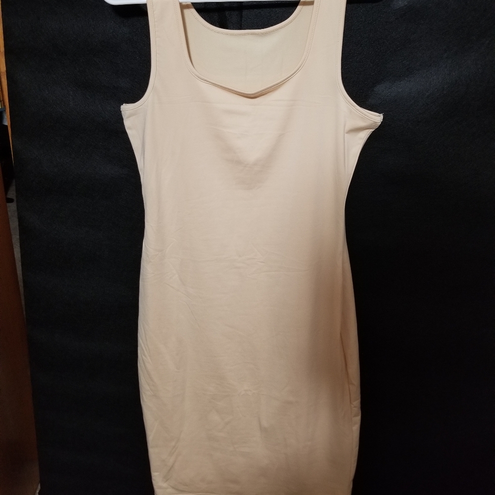 Yellow Dress - Picture 2 of 2